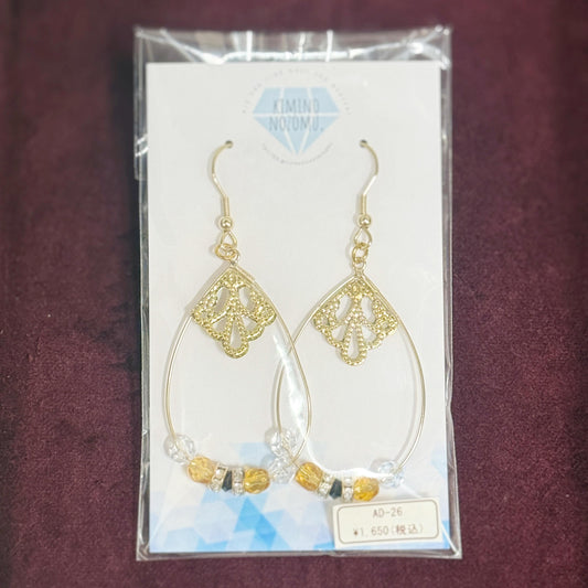 白×黒×黄の透かしピアス【アクセサリー】