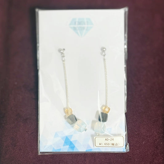 白×黒×黄の糸リングピアス【アクセサリー】