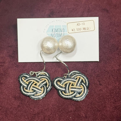 虎×水引きピアス【アクセサリー】