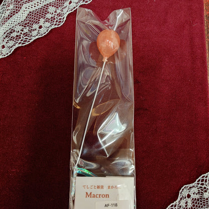 薄茶色